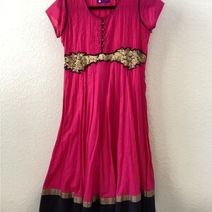 Fuscia colored India dress runs SMALL
